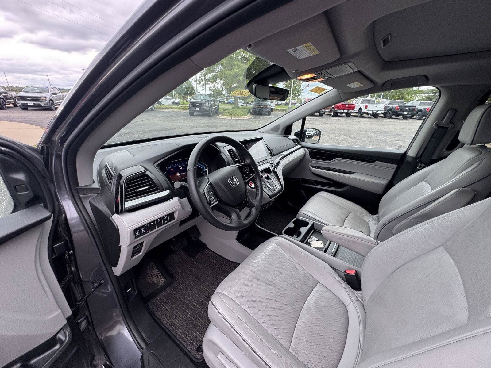 Used 2023 Honda Odyssey Elite image 10
