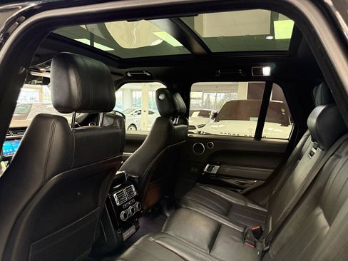 Used 2017 Land Rover Range Rover Supercharged image 13