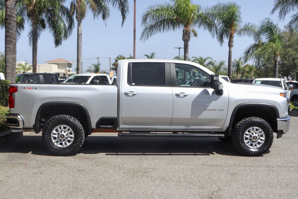 Used 2022 Chevrolet Silverado 2500 LT w/ Convenience Package AWD/4WD image 10