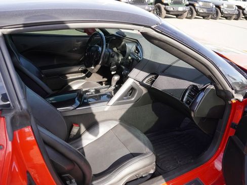 Used 2019 Chevrolet Corvette Stingray Coupe w/ 1LT image 22