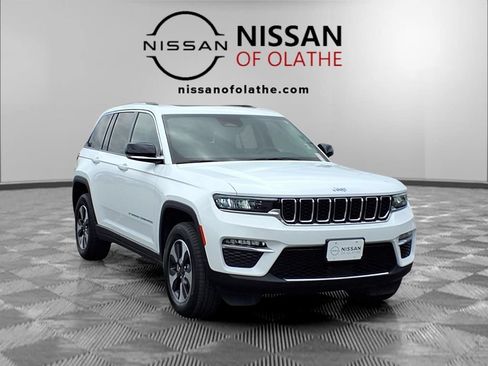Used 2024 Jeep Grand Cherokee Limited 4xe AWD/4WD image 31