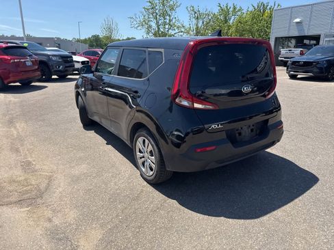 Used 2021 Kia Soul LX FWD image 7
