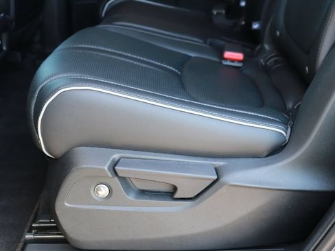 Used 2023 Honda Pilot Elite image 14