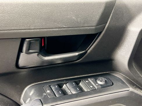 Used 2024 Toyota Tacoma SR5 RWD image 16