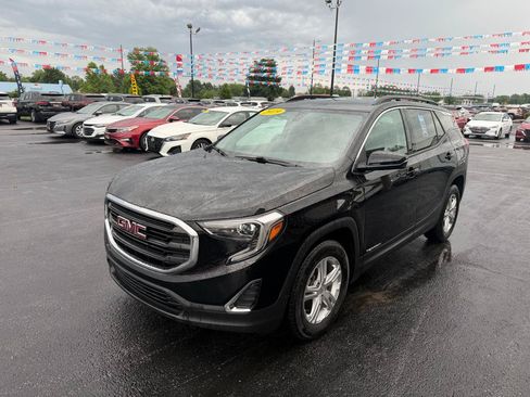 Used 2019 GMC Terrain SLE w/ Driver Convenience Package FWD image 9