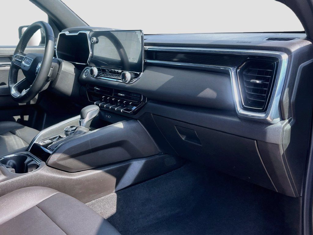 Used 2023 GMC Canyon Elevation w/ Elevation Premium Package AWD/4WD image 30