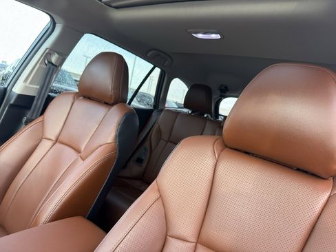 Used 2025 Subaru Outback Touring image 28