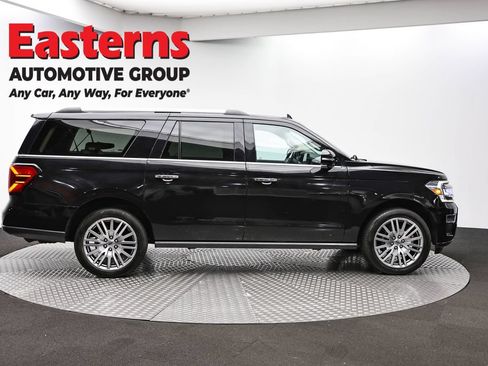 Used 2023 Ford Expedition Max Limited AWD/4WD image 4