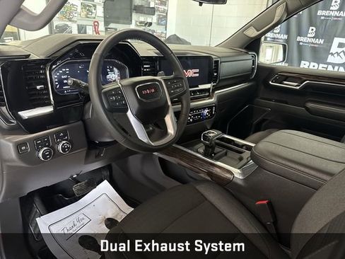 Certified 2023 GMC Sierra 1500 Elevation w/ X31 Off-Road Package AWD/4WD image 11