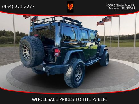 Used 2012 Jeep Wrangler Unlimited Sahara w/ Connectivity Group image 6