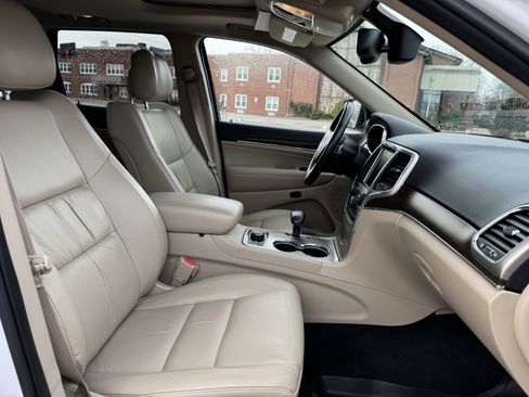 Used 2015 Jeep Grand Cherokee Limited image 42