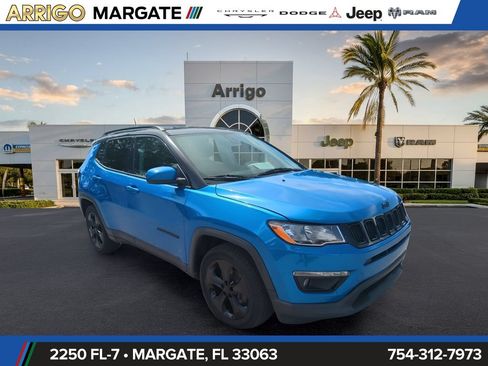 Used 2018 Jeep Compass Latitude w/ Popular Equipment Group FWD image 1