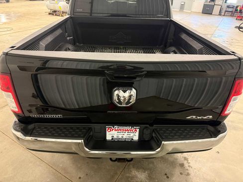 Certified 2022 RAM 2500 Big Horn w/ Snow Chief Group AWD/4WD image 15