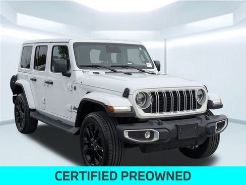 Used 2025 Jeep Wrangler Sahara 4xe image 8