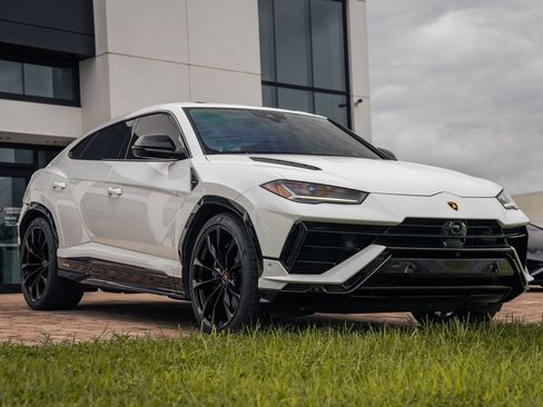 Used 2024 Lamborghini Urus S AWD/4WD image 8