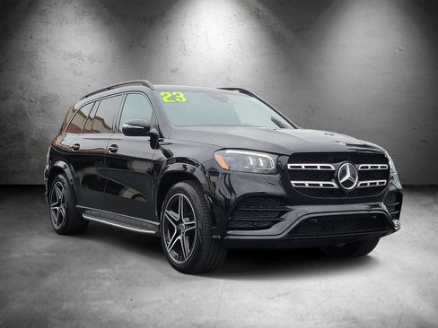 Used 2023 Mercedes-Benz GLS 450 4MATIC image 2