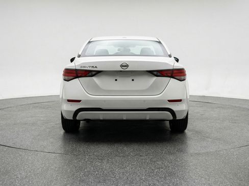 Used 2025 Nissan Sentra SV image 7