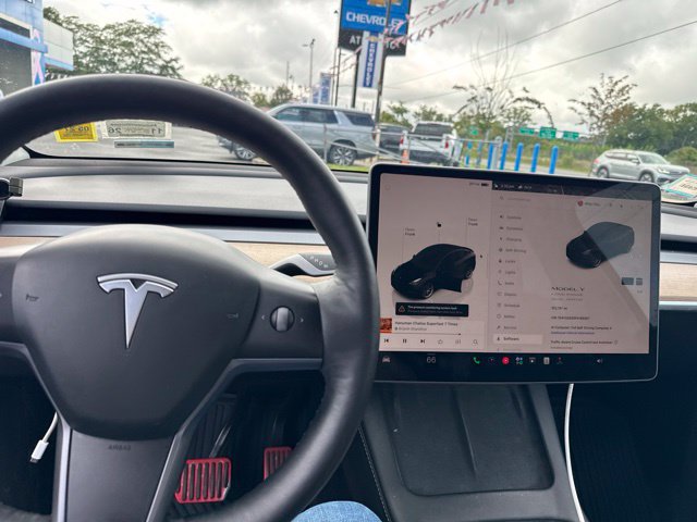 Used 2023 Tesla Model Y Long Range AWD/4WD image 4