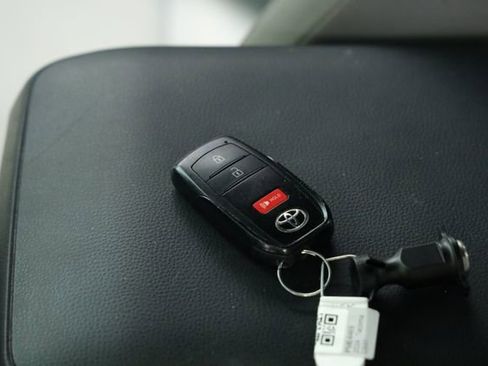 Used 2024 Toyota Tacoma SR5 w/ SR5 Upgrade Package RWD image 32