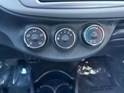 Used 2013 Toyota Yaris LE image 23