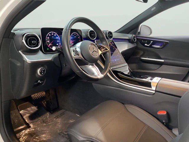 Used 2025 Mercedes-Benz C 300 Sedan image 19