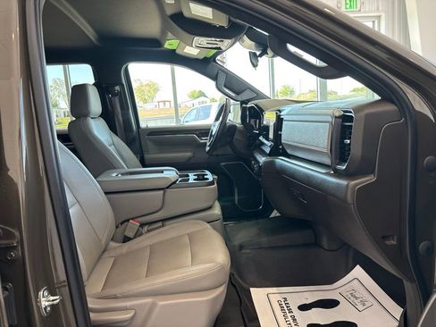 Used 2023 Chevrolet Silverado 1500 LT AWD/4WD image 21