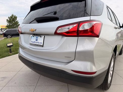 Used 2021 Chevrolet Equinox LS w/ LS Convenience Package AWD/4WD image 36