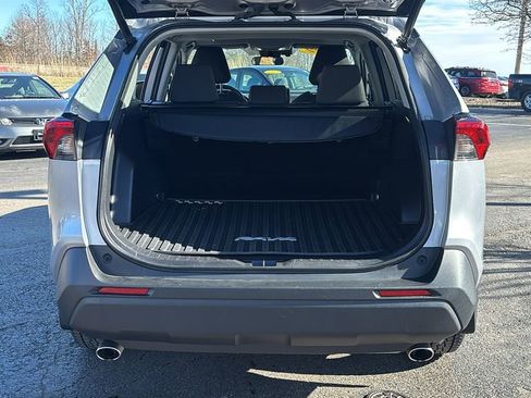 Used 2022 Toyota RAV4 XLE w/ Convenience Package AWD/4WD image 33