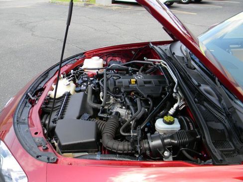 Used 2010 MAZDA MX-5 Miata Grand Touring w/ Premium Pkg RWD image 25