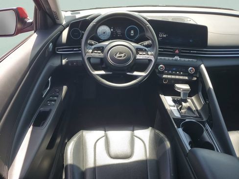 Used 2024 Hyundai Elantra Limited FWD image 15