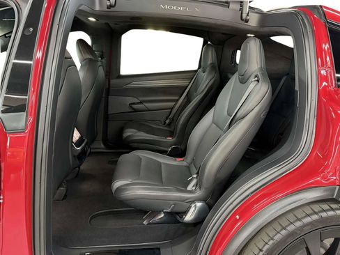 Used 2022 Tesla Model X Plaid image 13