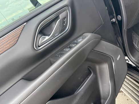 Used 2024 Chevrolet Suburban High Country w/ Premium Package image 14