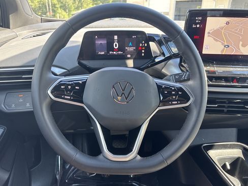 Used 2024 Volkswagen ID.4 2WD image 24