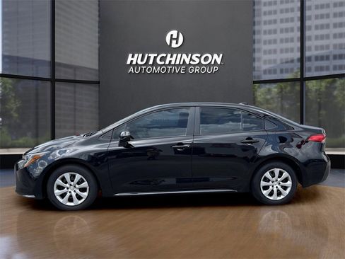 Certified 2025 Toyota Corolla LE image 4