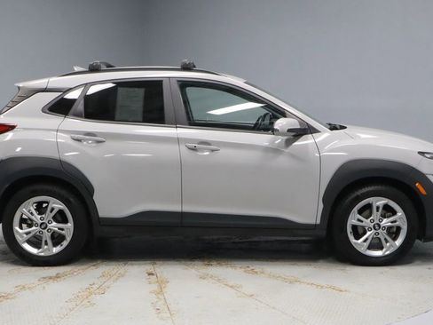 Used 2022 Hyundai Kona SEL FWD image 11