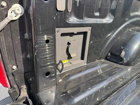 Used 2023 Ford F150 Lariat w/ Equipment Group 502A High image 10