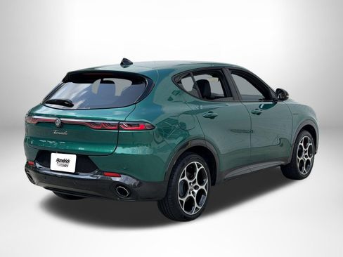Used 2024 Alfa Romeo Tonale Veloce AWD/4WD image 3