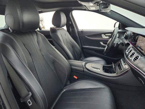 Used 2022 Mercedes-Benz E 350 Sedan image 27