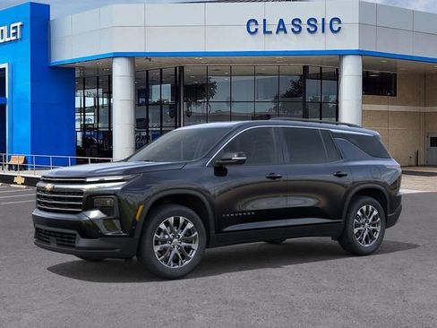 New 2026 Chevrolet Traverse LT w/ Enhanced Driving Package FWD image 2