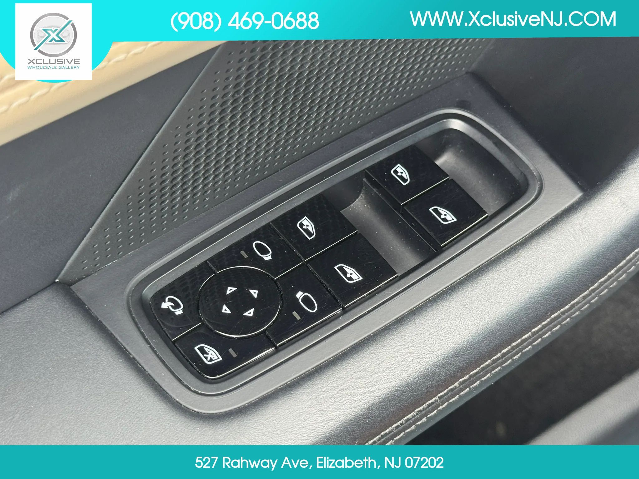 Used 2020 Porsche Taycan Turbo w/ Premium Package AWD/4WD image 23