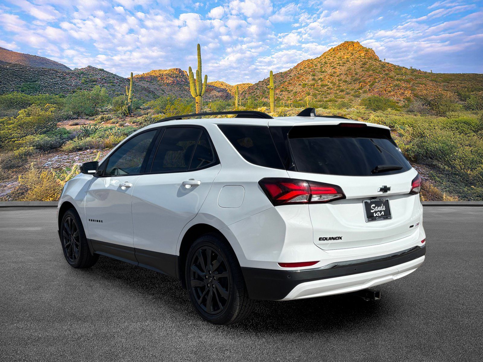 Used 2023 Chevrolet Equinox RS AWD/4WD image 9