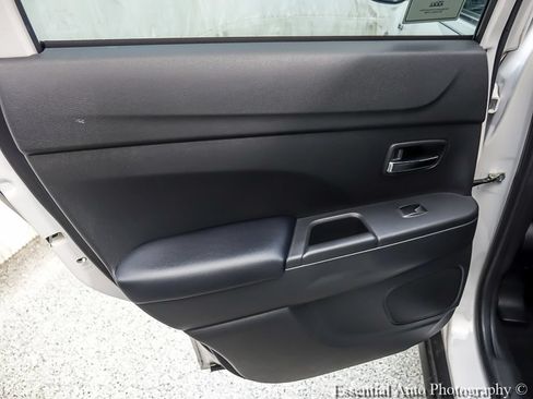 Used 2017 Mitsubishi Outlander Sport SEL FWD image 20