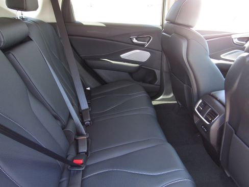 Used 2025 Acura RDX SH-AWD w/ Technology Package image 12