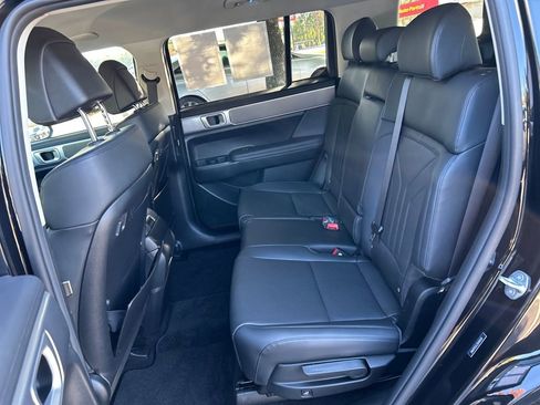 Used 2025 Hyundai Santa Fe SEL image 23