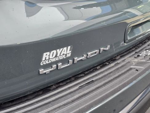 New 2026 GMC Yukon AT4 w/ AT4 Premium Package image 7