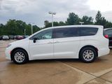 New 2026 Chrysler Pacifica Select image 3