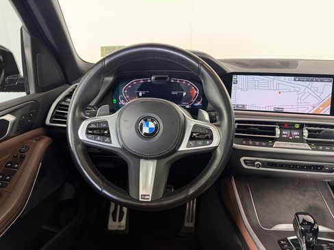 Used 2022 BMW X5 xDrive40i w/ M Sport Package AWD/4WD image 15