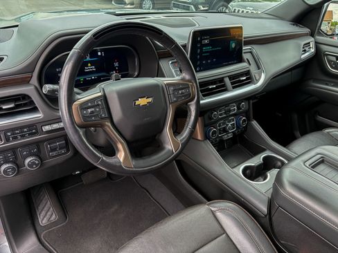 Used 2023 Chevrolet Tahoe High Country w/ Advanced Technology Package AWD/4WD image 2