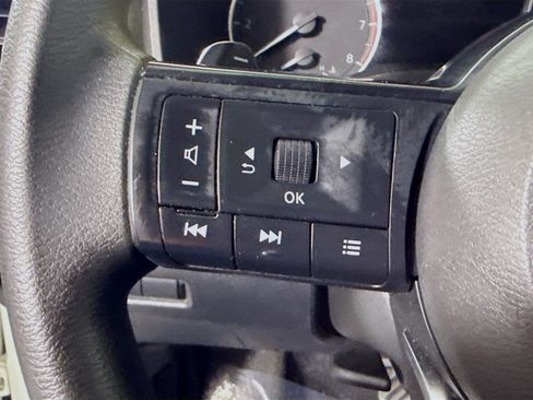 Used 2022 Nissan Rogue S AWD/4WD image 14
