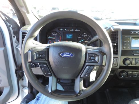 Used 2022 Ford F350 XL w/ Power Equipment Group image 8